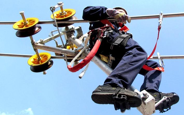 STROJEVI I SIGURNOSNA OPREMA 